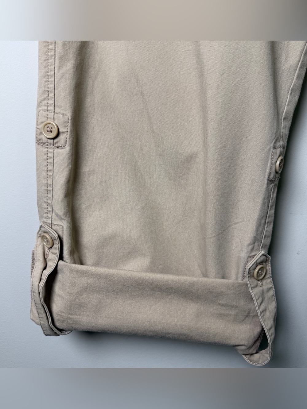 Vintage Y2K Old Navy Cargo Capris | Size 12 | Khaki | Roll-Tab Hem | Crunchy - Picture 3 of 8